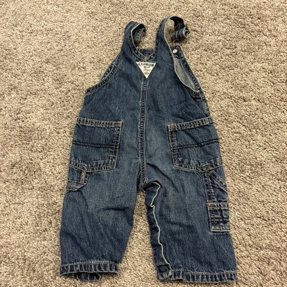 OshKosh B'gosh 6 months  6M Vestbak Baby Unisex Blue Denim Jean Bib Overall